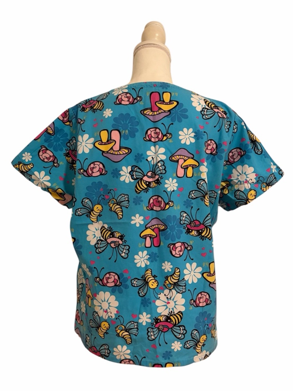 Scrub Wear Bees, Snails & Floral Print Nursing Medical Scrub Top Women’s Medium - Picture 3 of 7